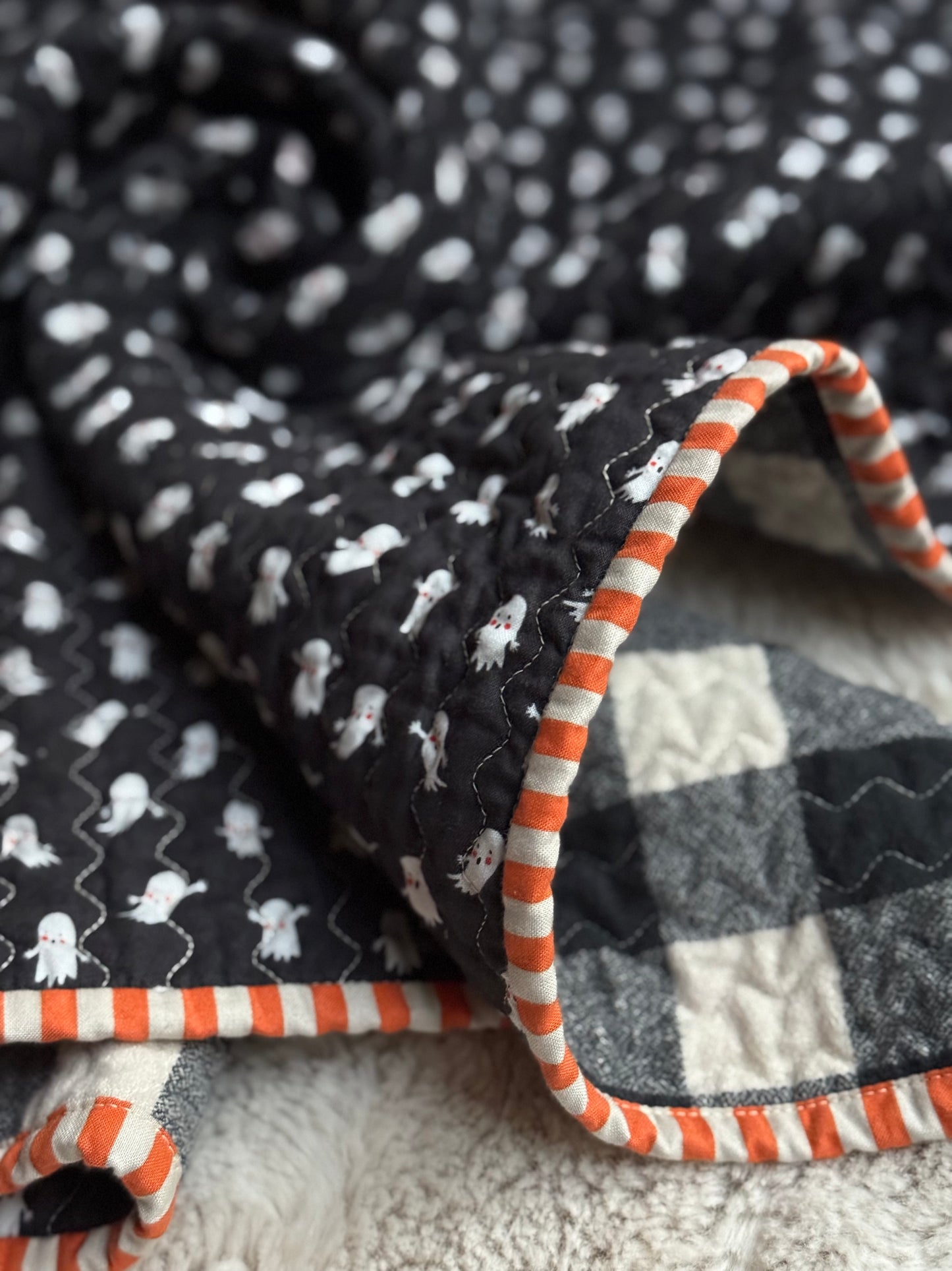 Kid Size Quilt - Black Ghosties