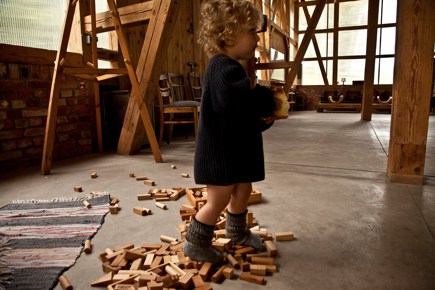 Wooden Story Natural Blocks in Tray - 30 Pieces
