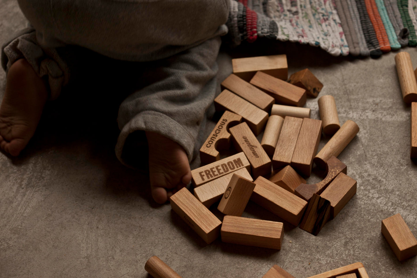 Wooden Story Natural Blocks in Tray - 30 Pieces
