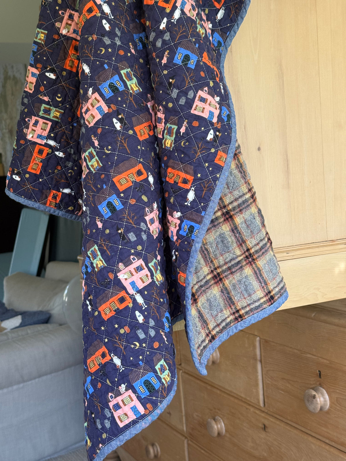 Kid Size Quilt - Halloween Night