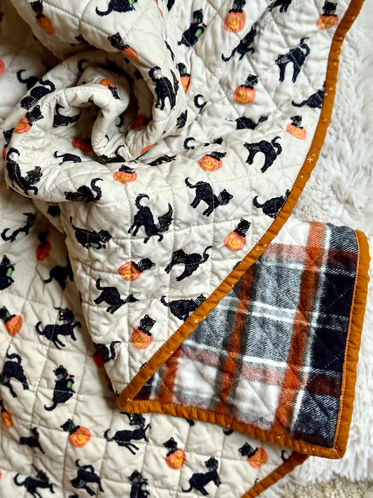 Kid Size Quilt - Halloween Black Cats