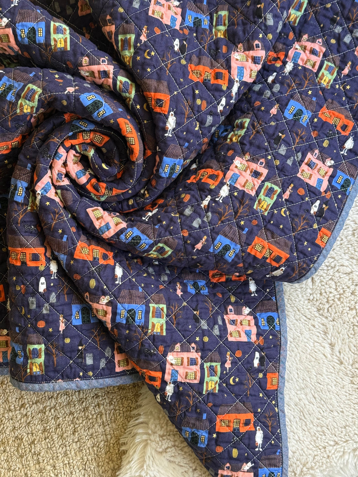 Kid Size Quilt - Halloween Night