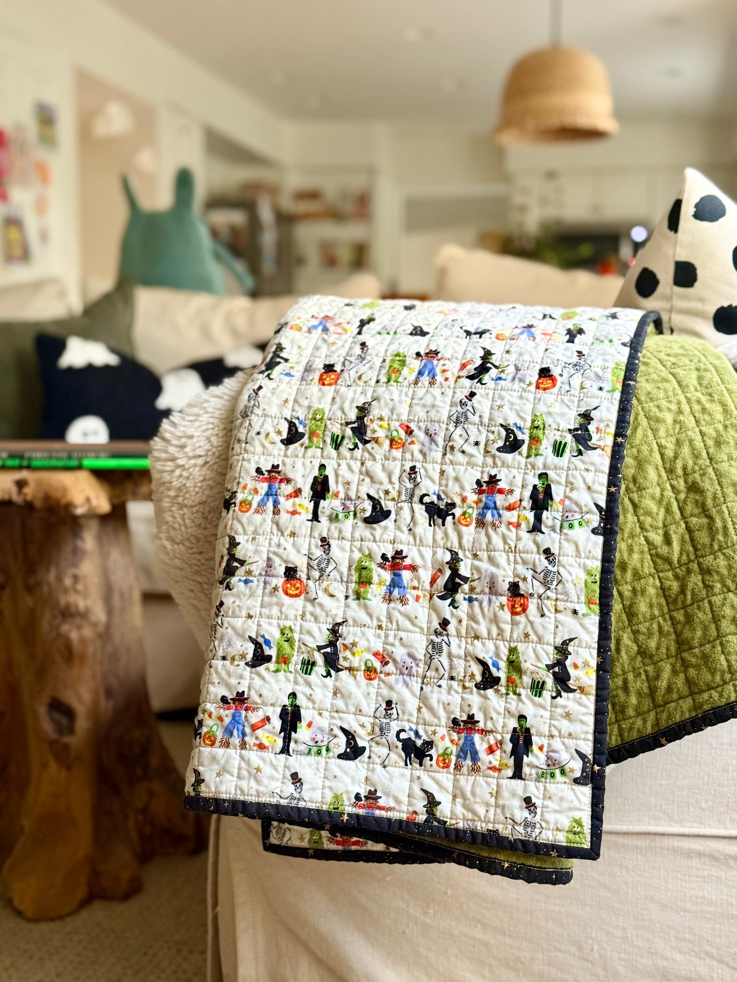 Kid Size Quilt - Halloween Parade