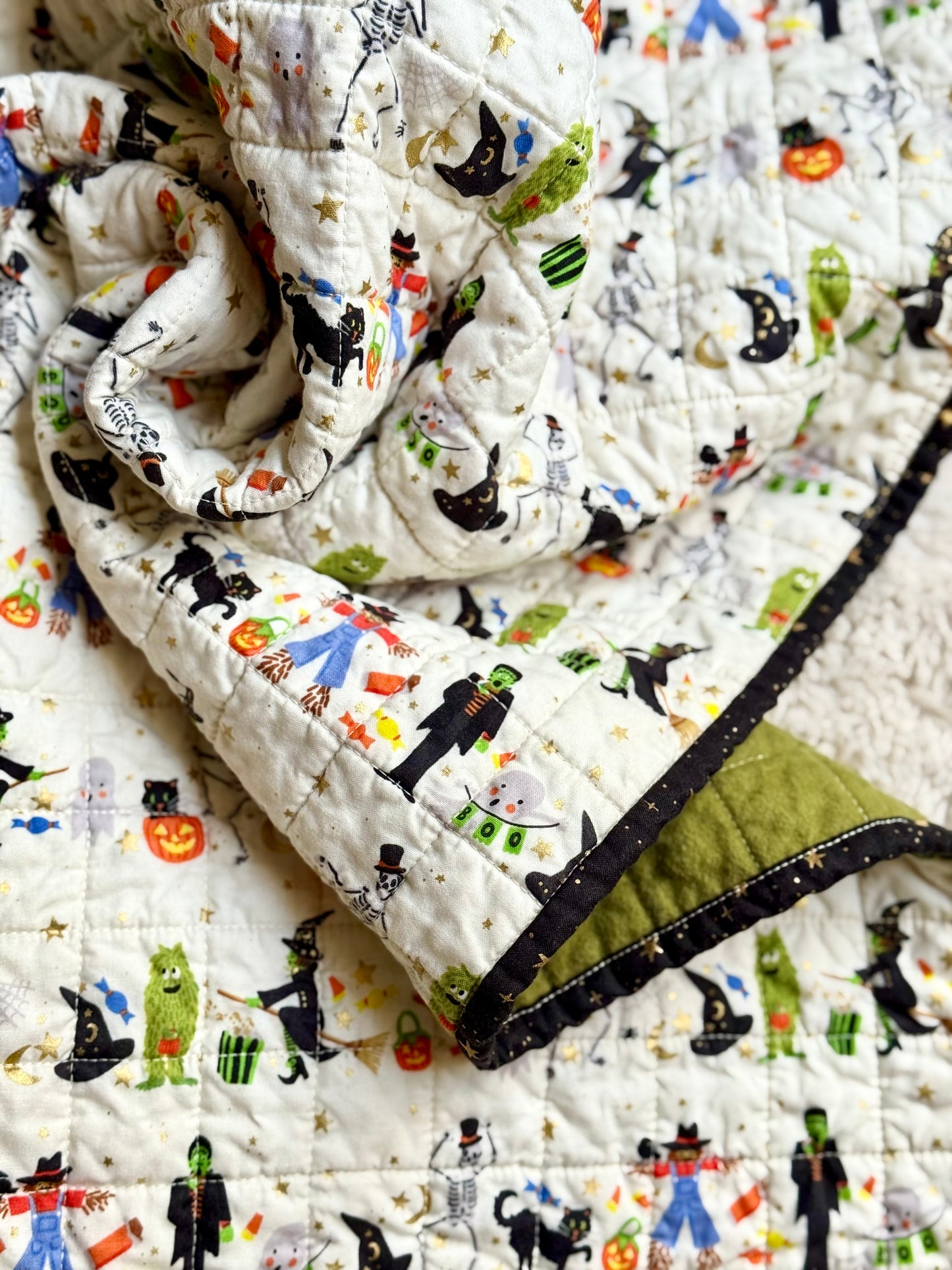 Kid Size Quilt - Halloween Parade