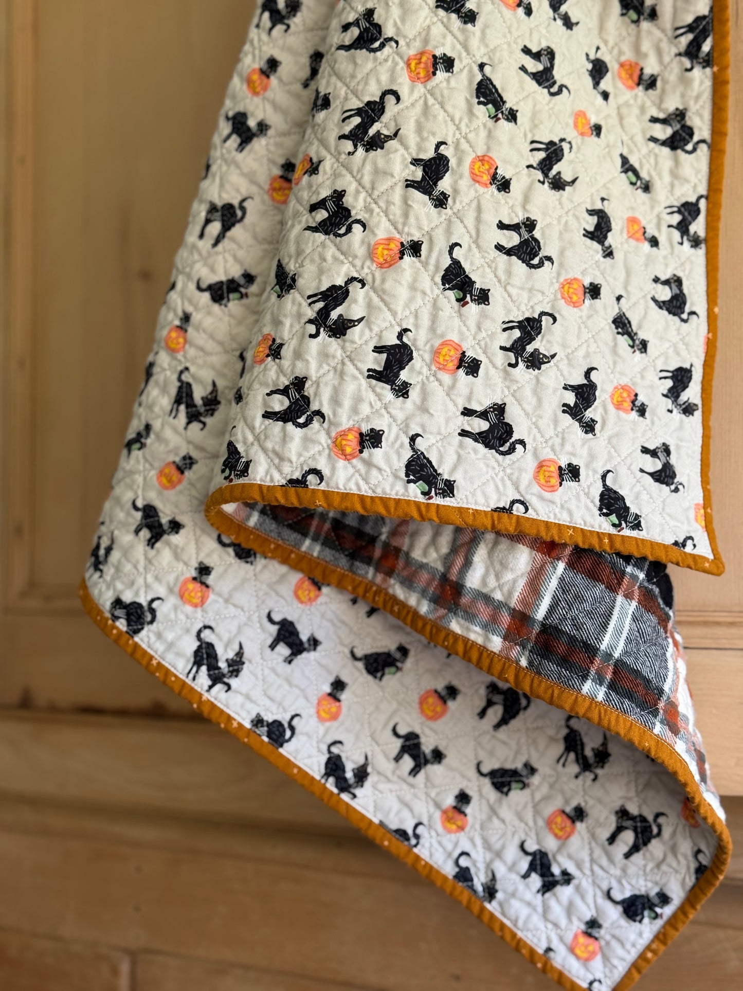 MADE TO ORDER Throw Size Quilt - Halloween Black Cats
