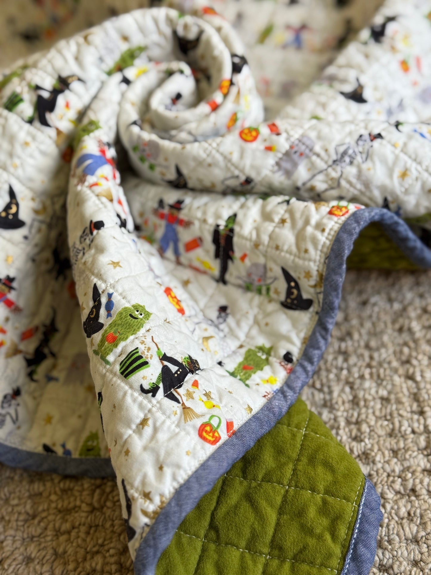 Kid Size Quilt - Halloween Parade