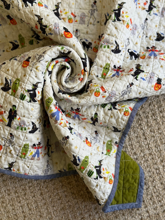 Kid Size Quilt - Halloween Parade