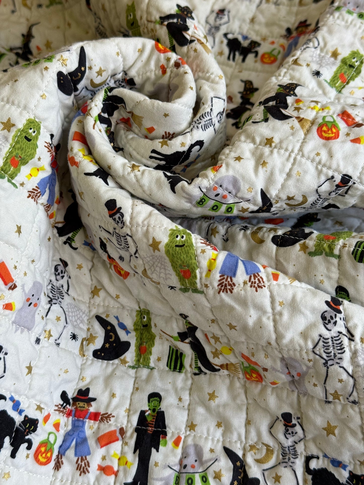 Kid Size Quilt - Halloween Parade
