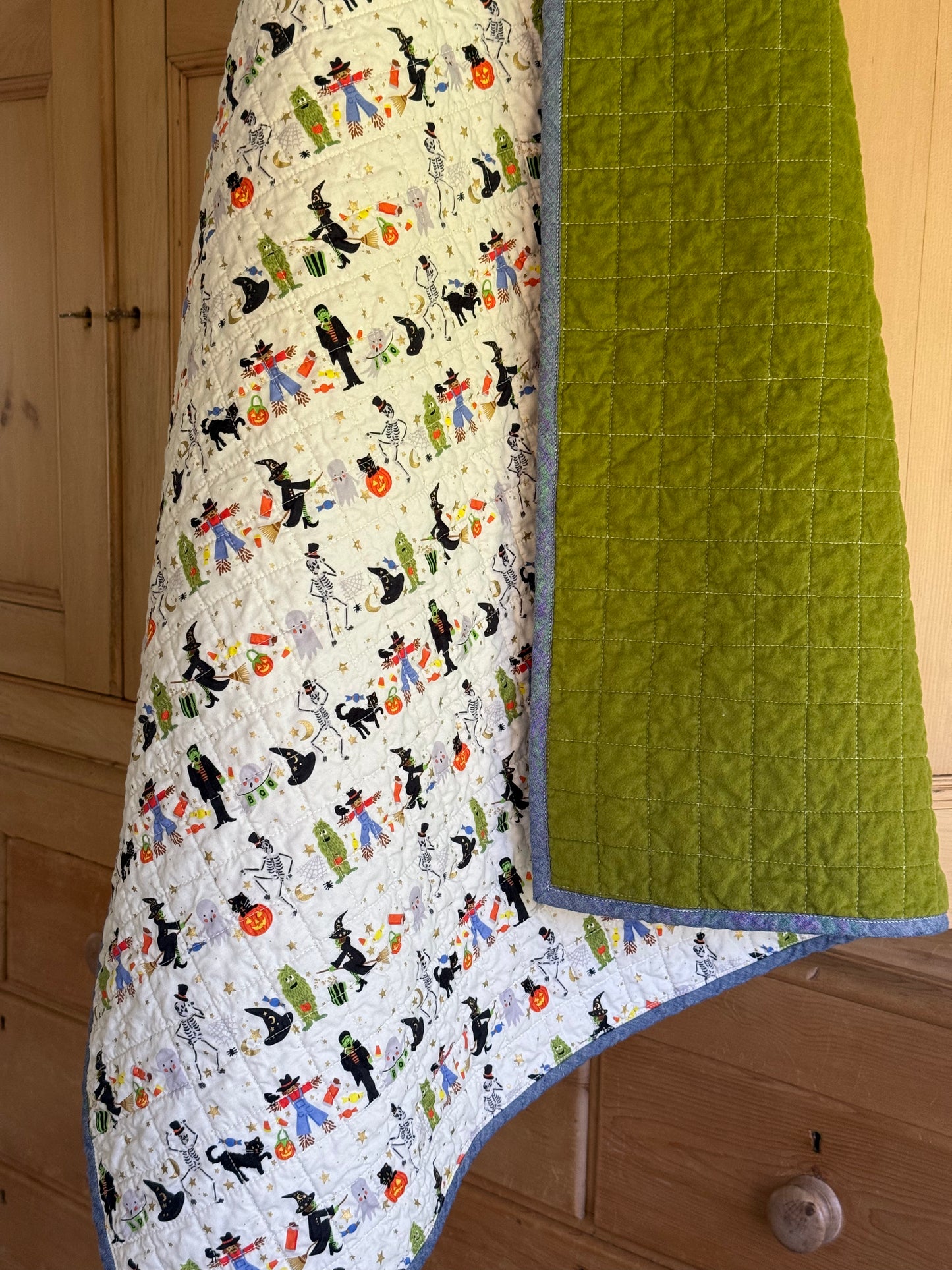 Kid Size Quilt - Halloween Parade
